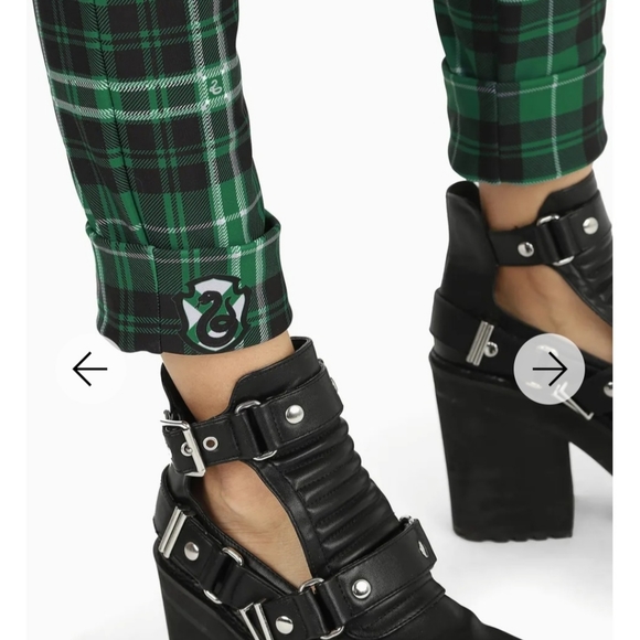 ISO!!! DO NOT BUY!!! BM TARTAN SLYTHERIN CUFFED PANTS - Picture 3 of 3
